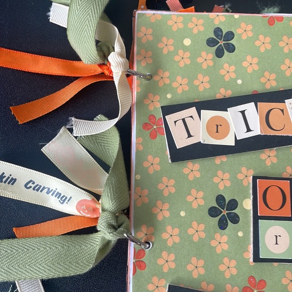 Premade Halloween envelope scrapbook- just made - Picture 3 of 8